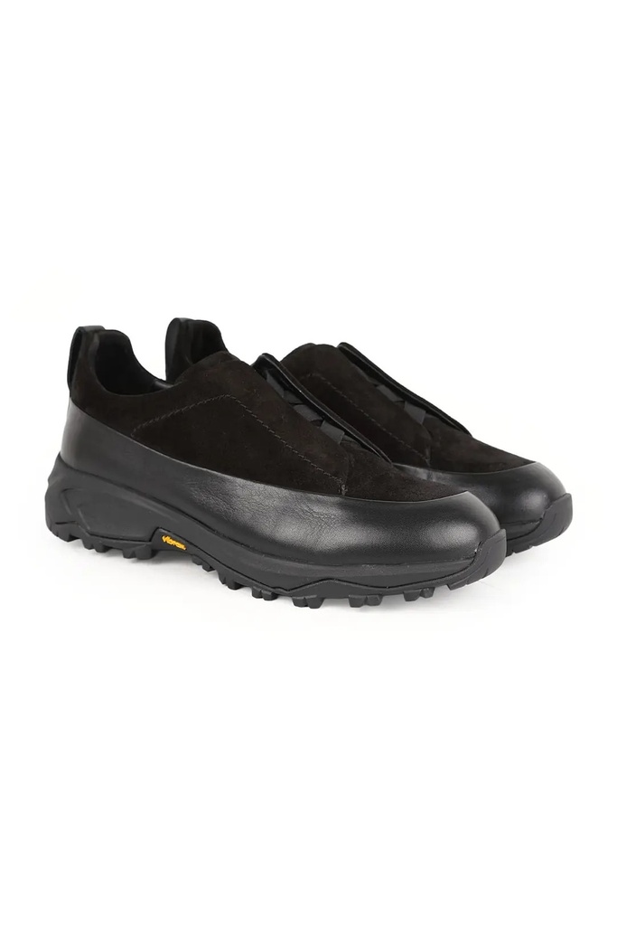 L5697 Black