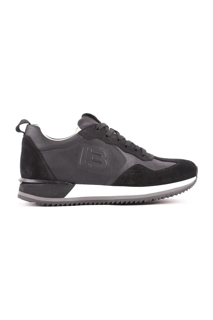 L4772 Black