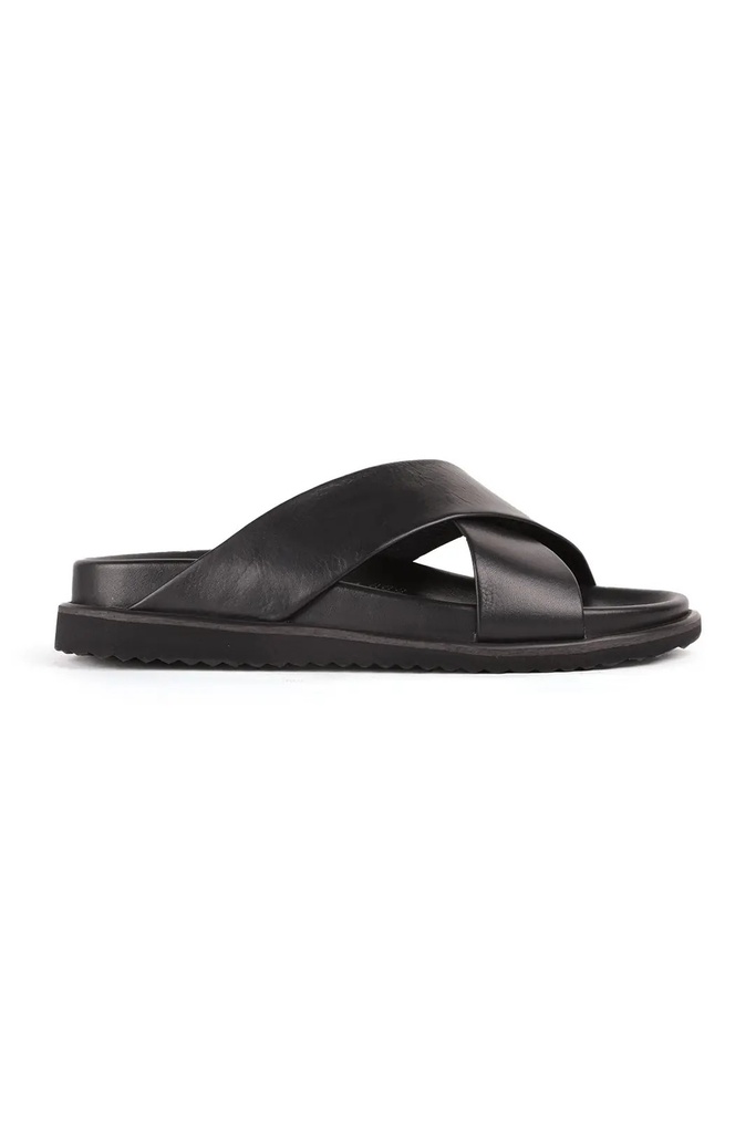 L15.8014 Black