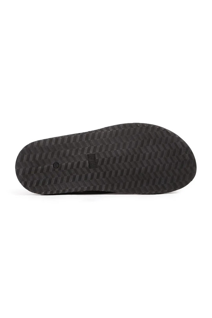 L15.8014 Black