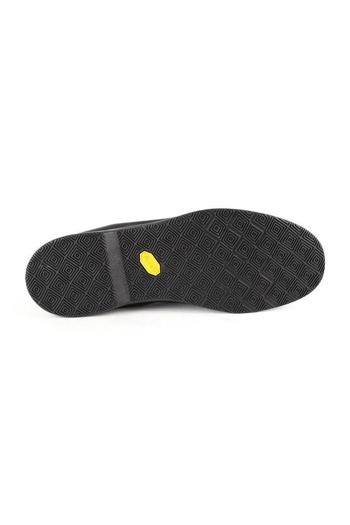 L5929 Black